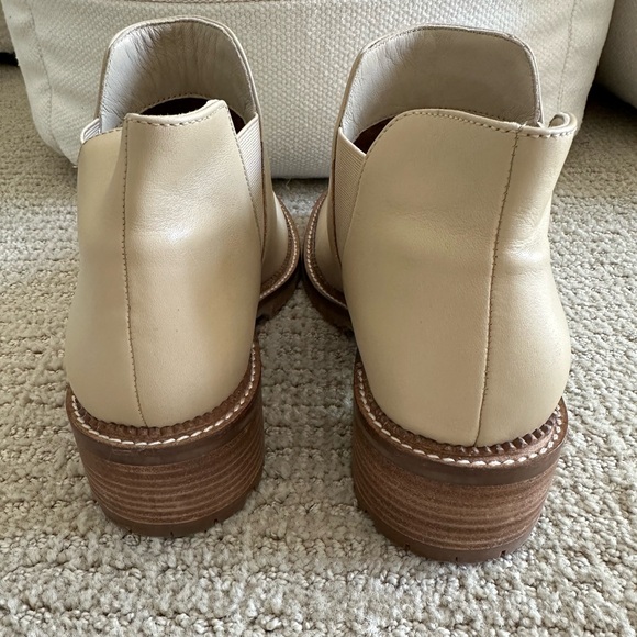 Women Seychelles Heart of Gold Leather Booties Size 9